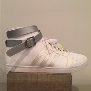 adidas daily lx